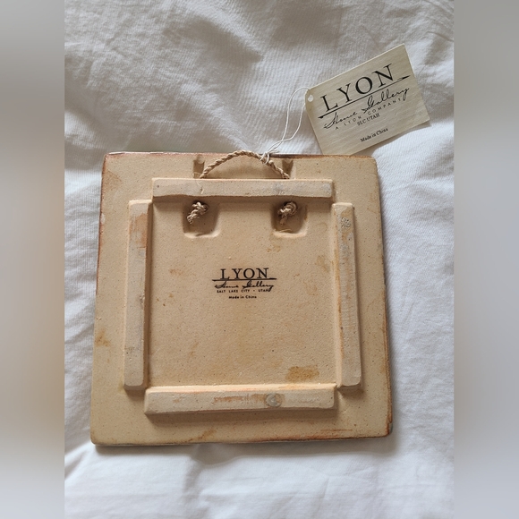 NWT! Lyon Home Gallery tile / trivet / wall hanging - Picture 3 of 7